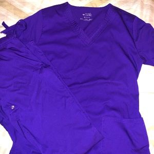 Cherokee Luxe scrub set